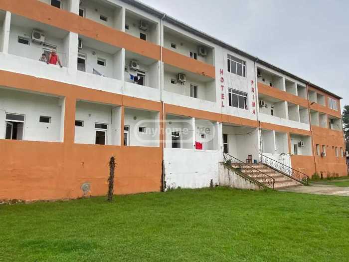 10 room Hotel For Sale. Ureki