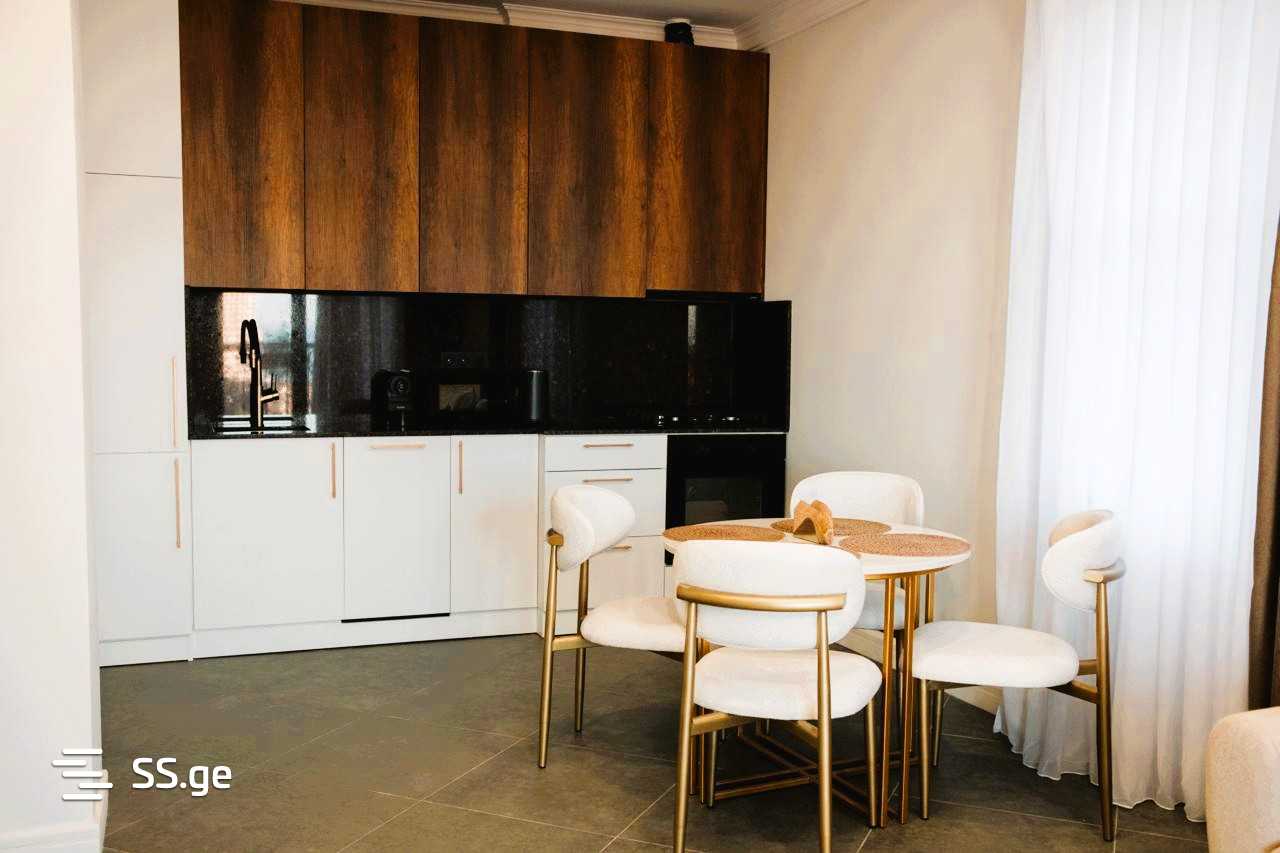 3 Room Flat For Rent. Gonio view 4