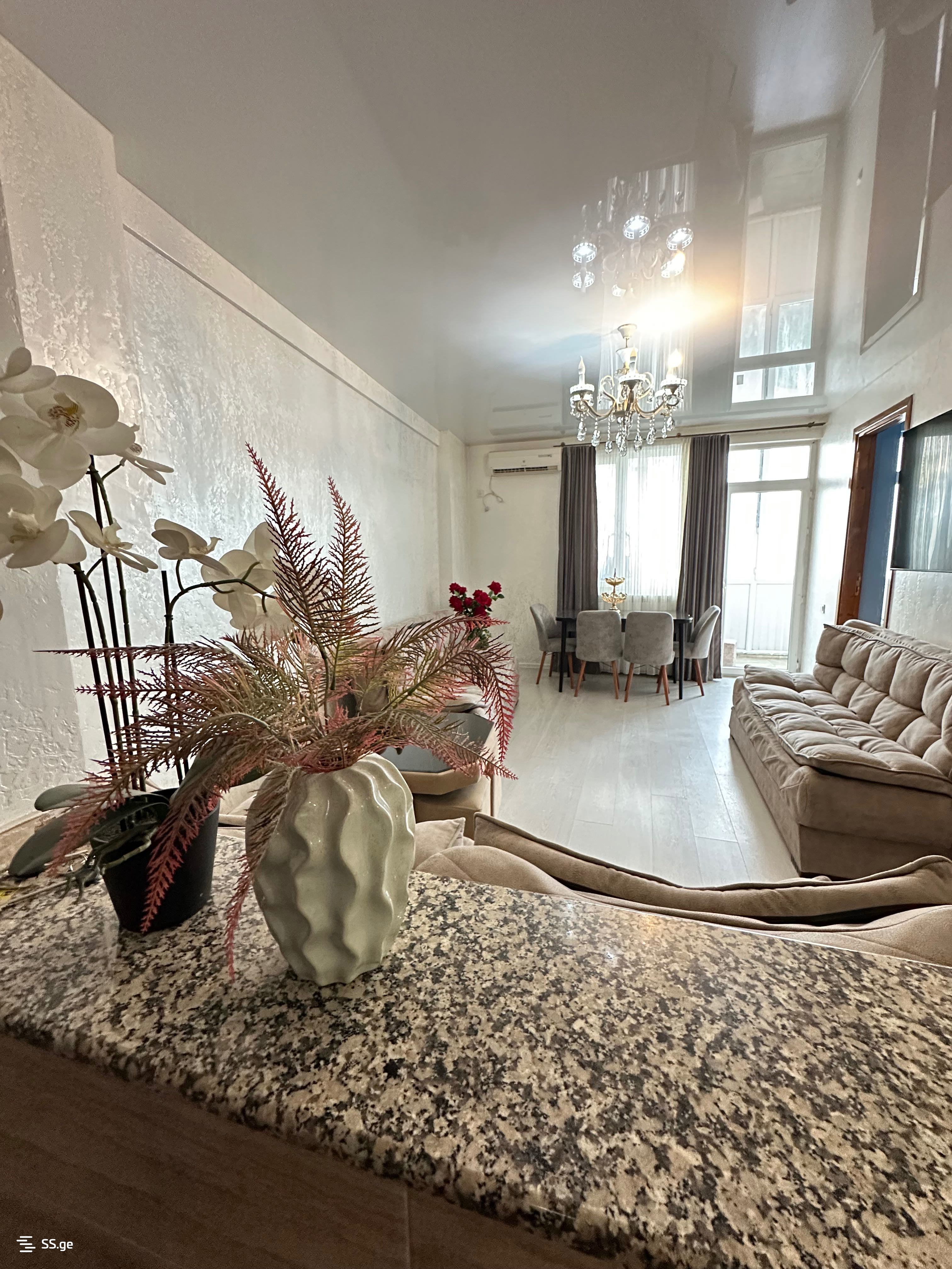 4 room Flat For Sale. Batumi - Ansicht 6