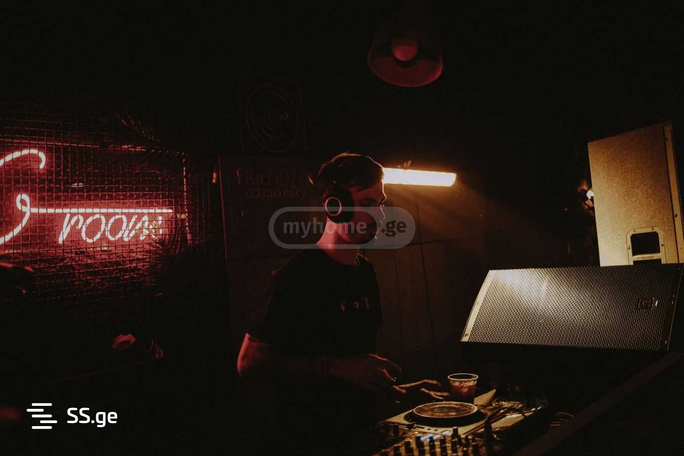 3 Room Private House Daily Rent. Vera view 6
