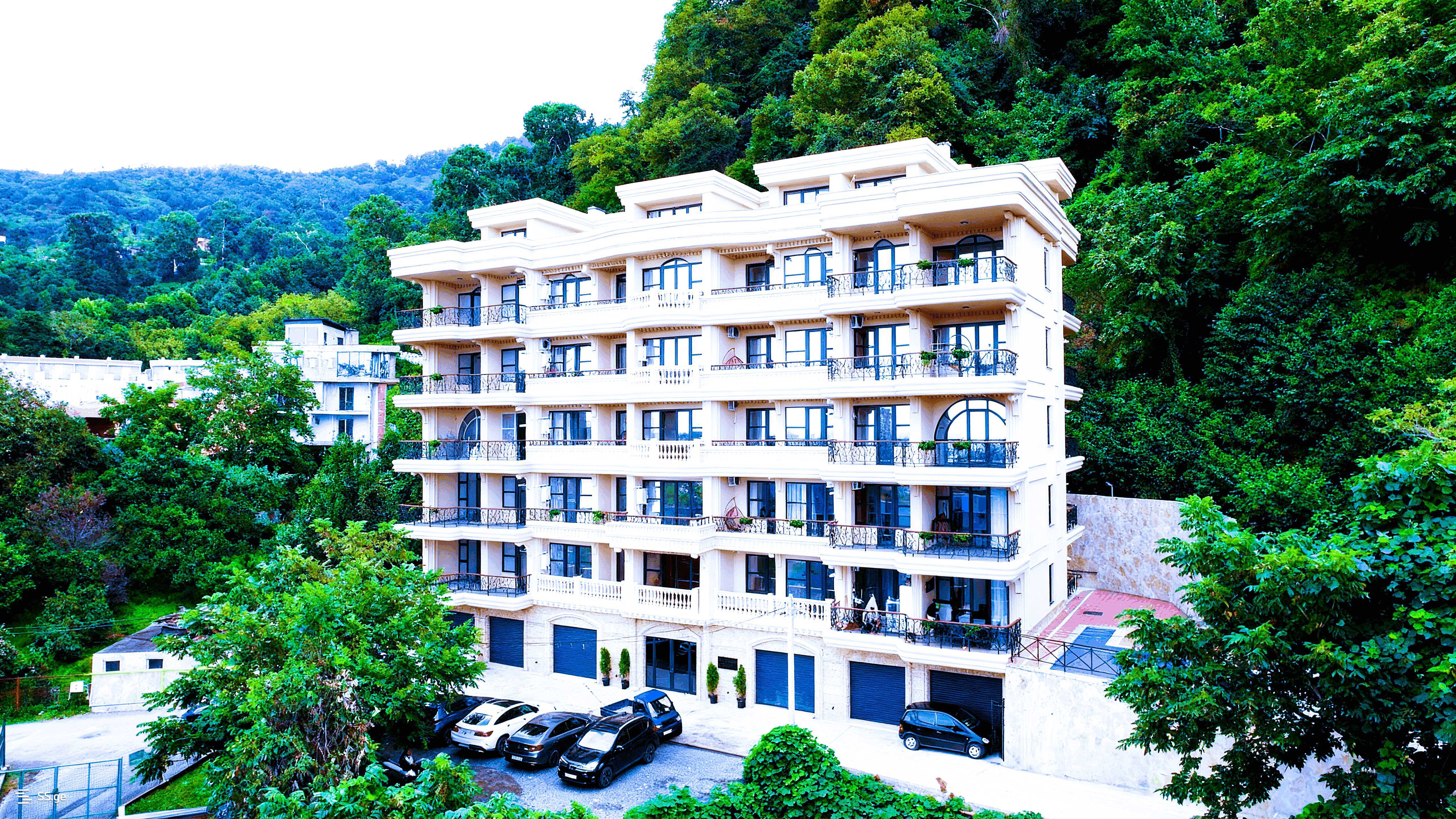 3 Room Flat For Rent. Gonio view 1