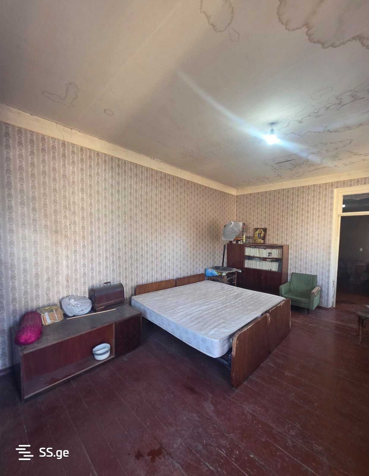 5 Room Private House For Sale view 8