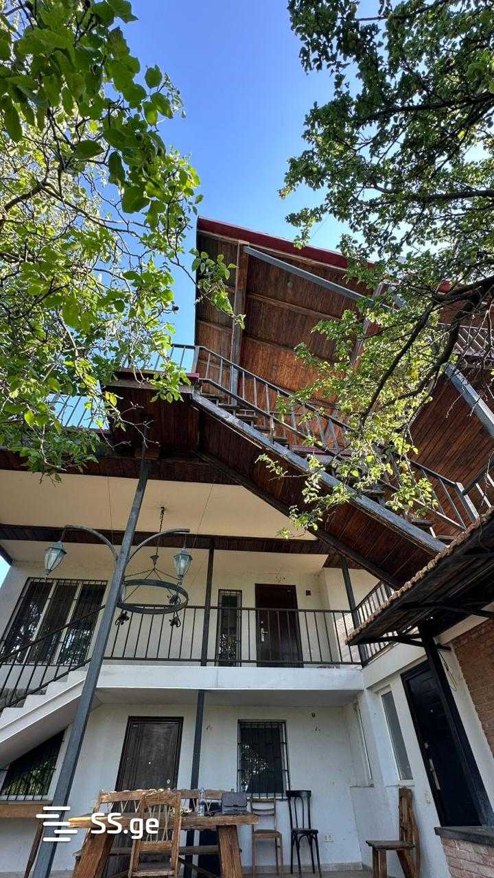 7 Room Private House For Sale view 1