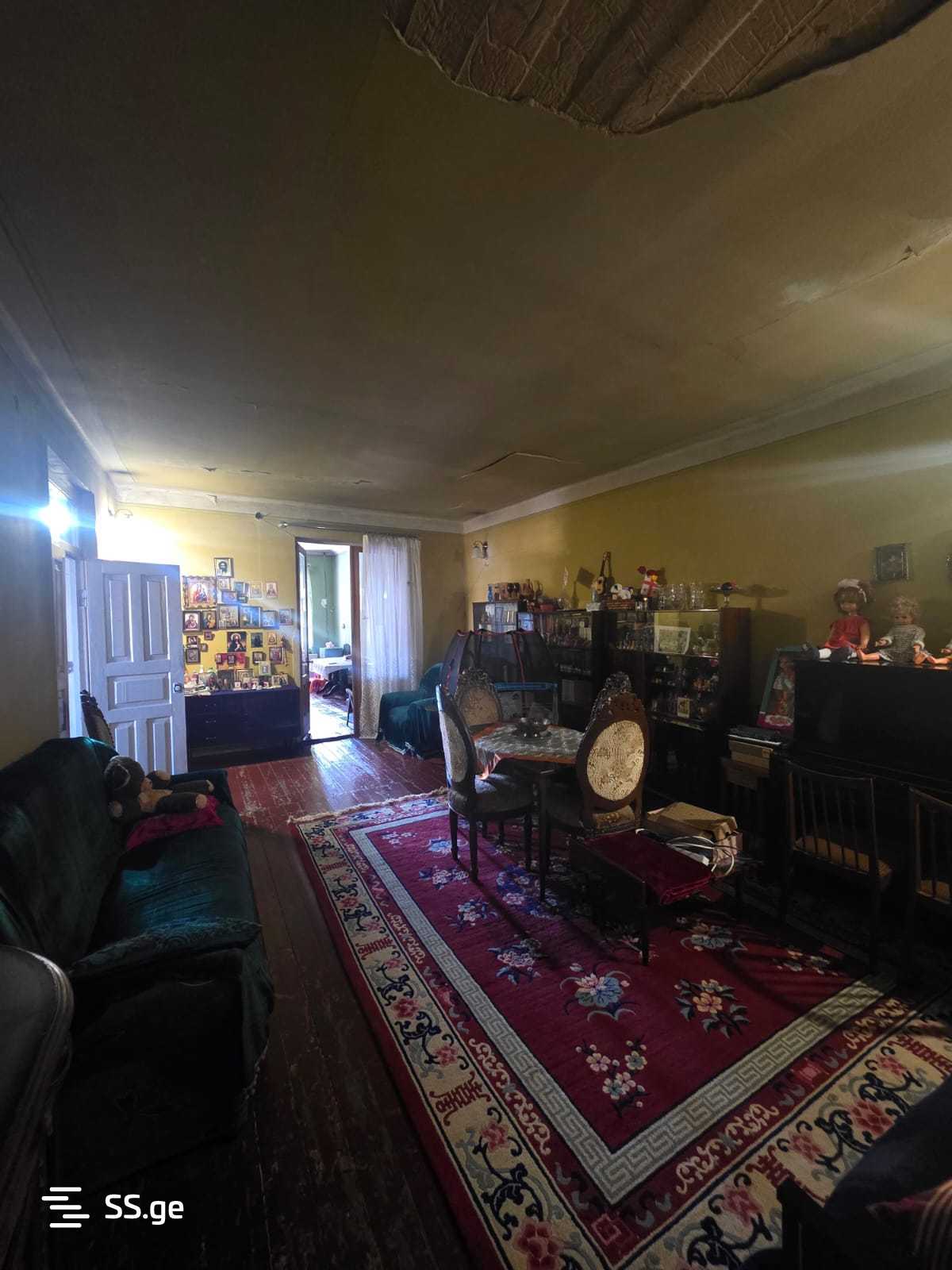5 Room Private House For Sale view 10