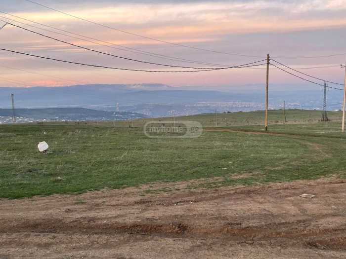 Land For Sale. Tsavkisi