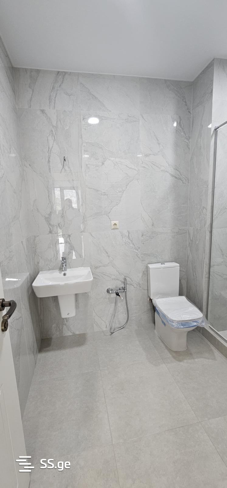 3 room Flat For Sale. Ortachala - Altro