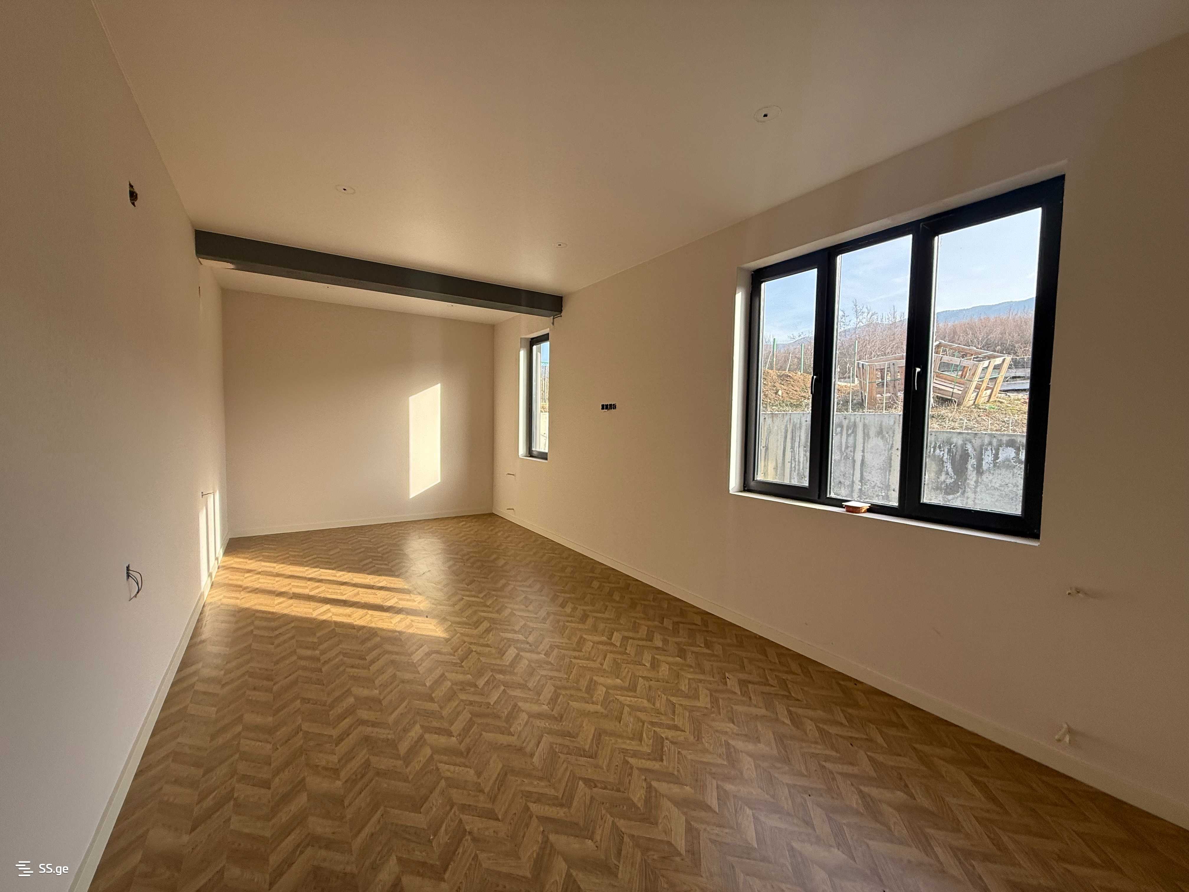 5 Room Private House For Sale view 6