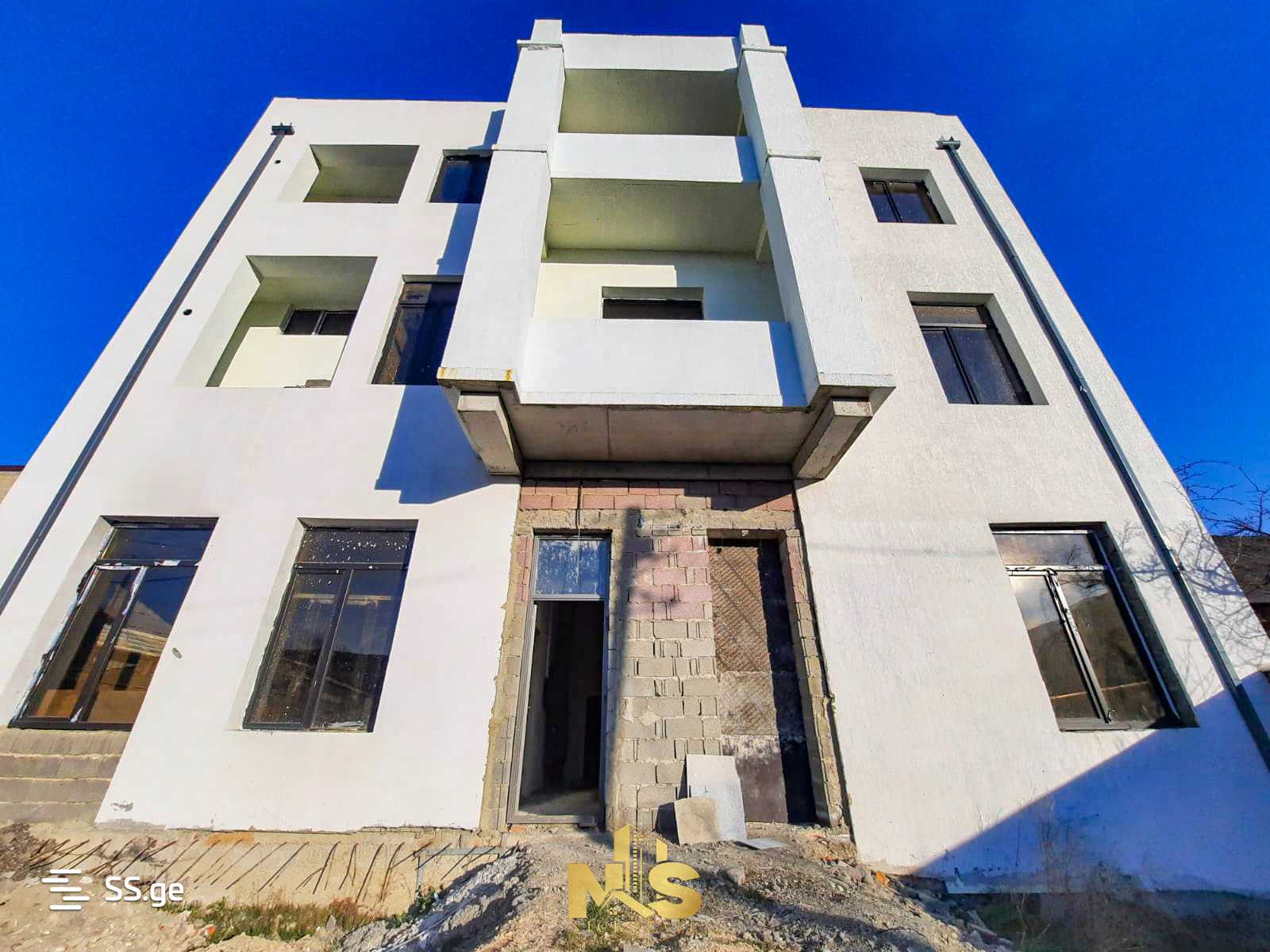 2 Room Flat For Sale