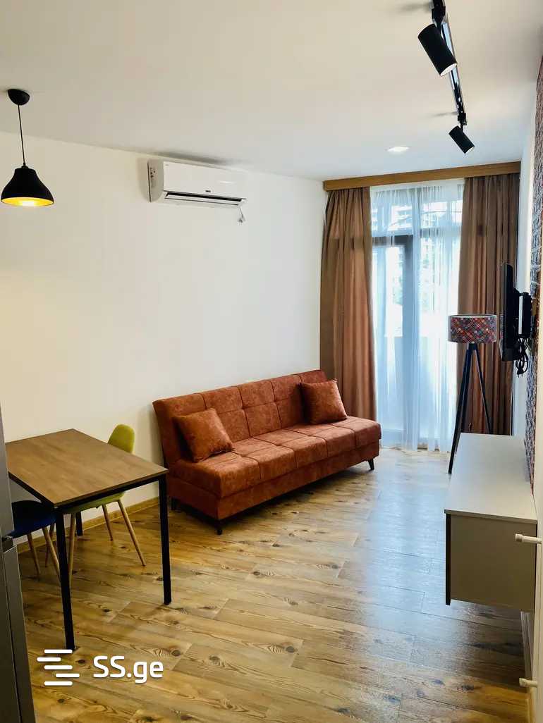 10 Room Hotel For Sale view 5