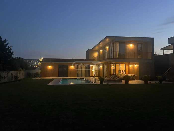 8 room Private House For Sale. Okrokana