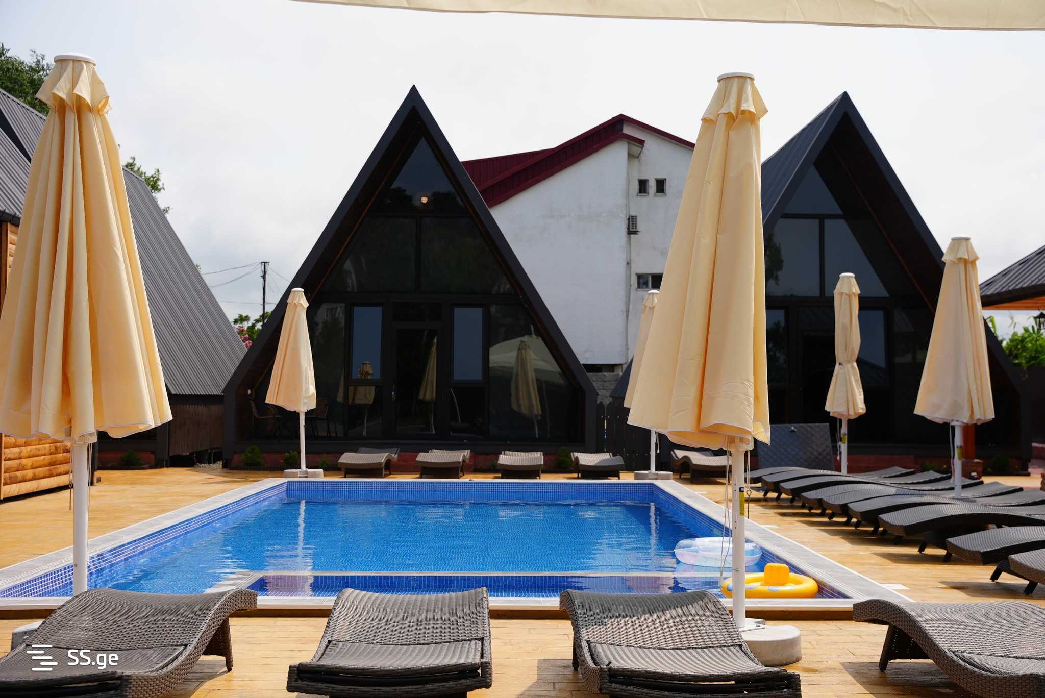 5 Room Summer Cottage Daily Rent. Qala view 9