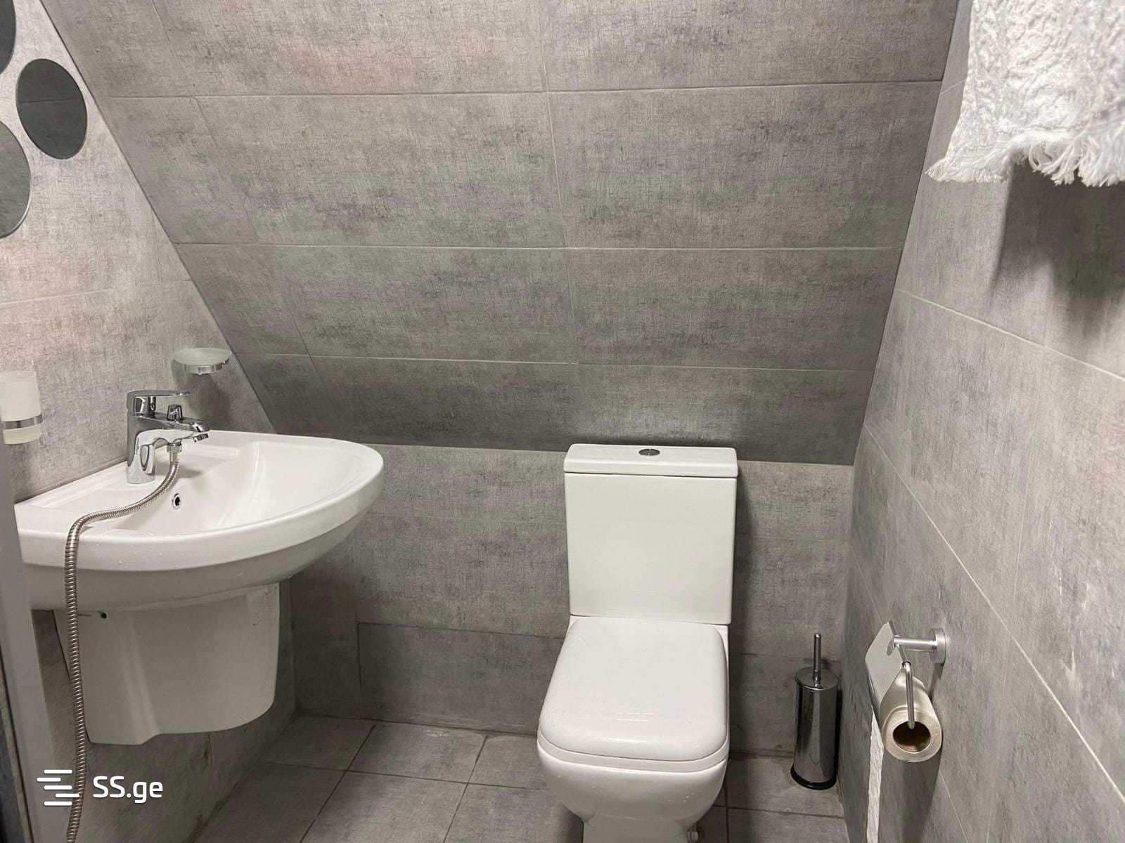4 Room Summer Cottage Daily Rent. Qala view 11
