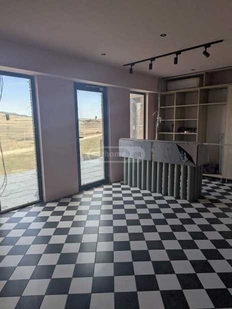 Commercial space For Sale. Manavi