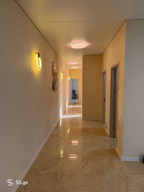 5 room Private House For Sale. Mamkoda