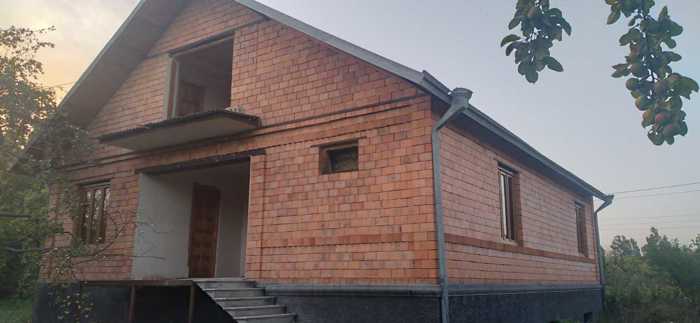 8 room Private House For Sale. Gori