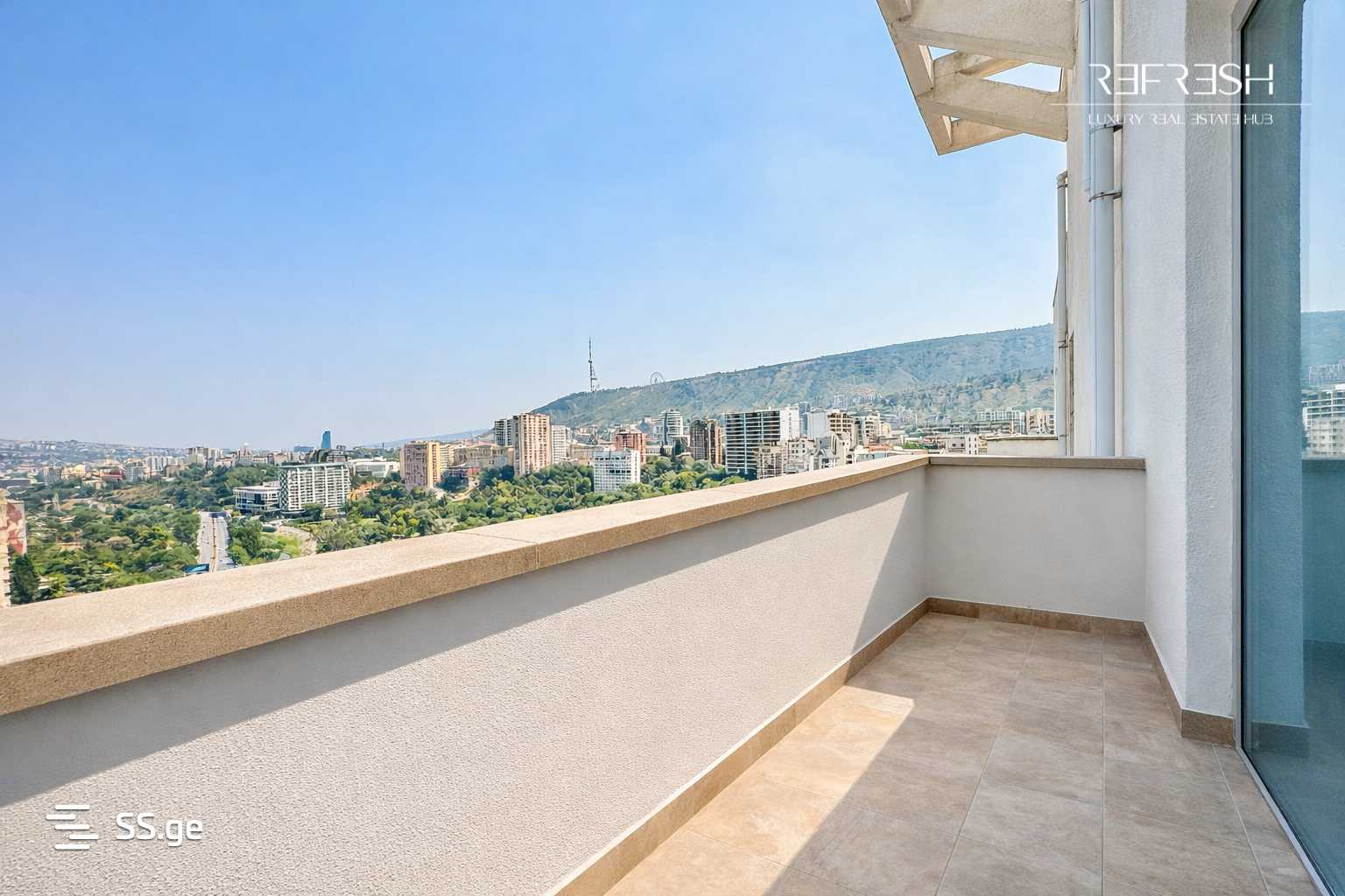 10 Room Hotel For Sale view 7
