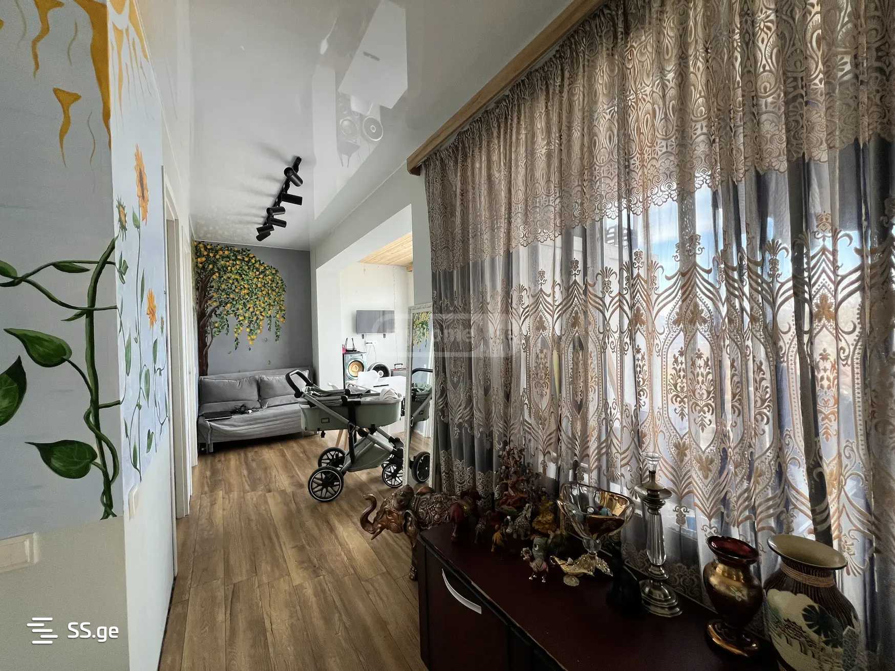 3 Room Private House For Sale view 8