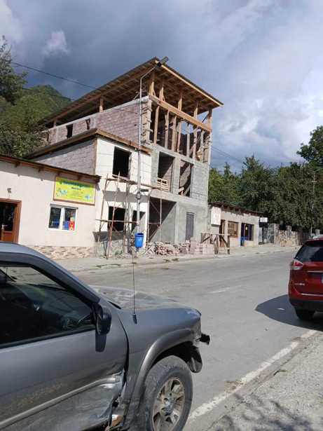 Commercial space For Sale. Mestia