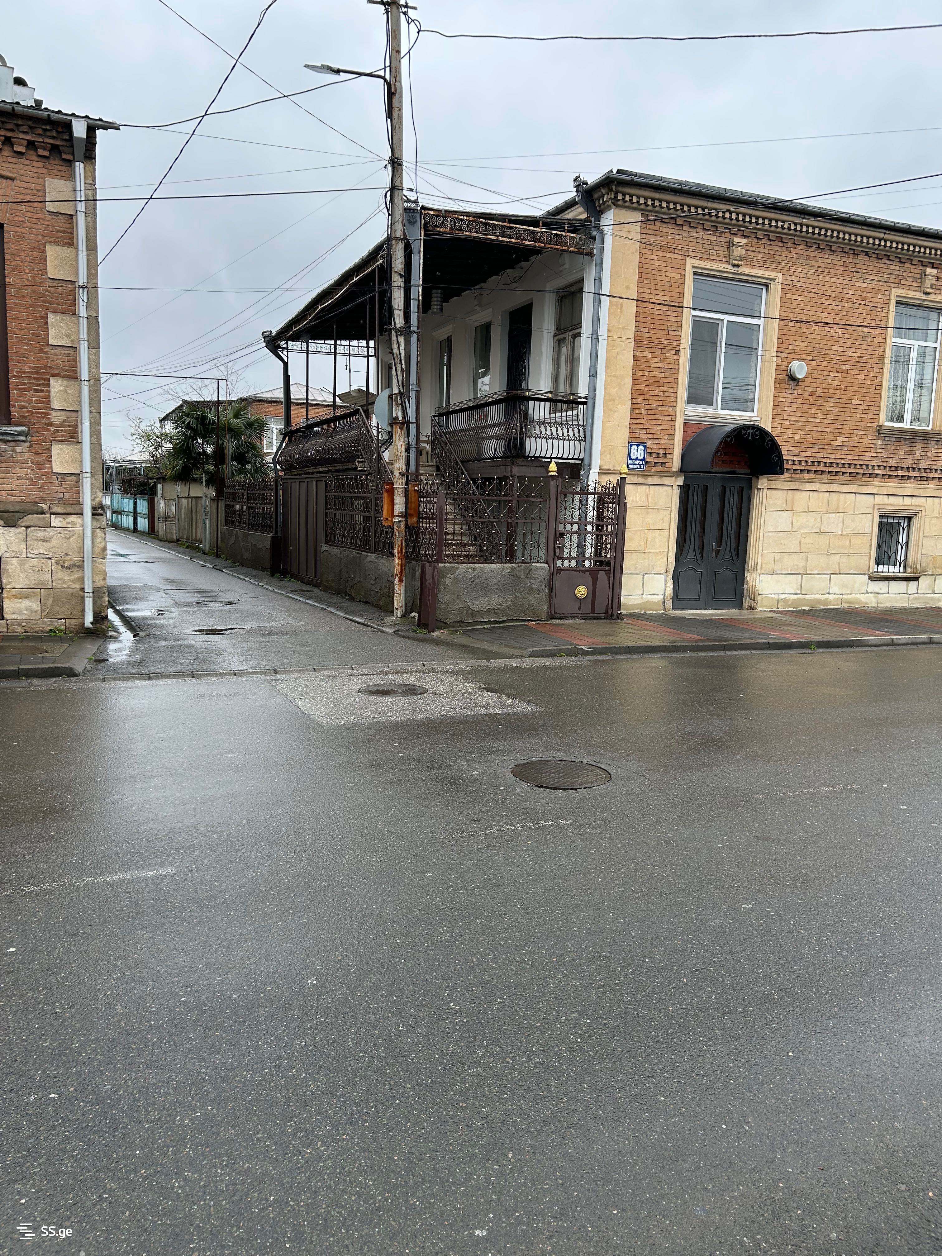 2 Room Private House Daily Rent. Kutaisi view 2