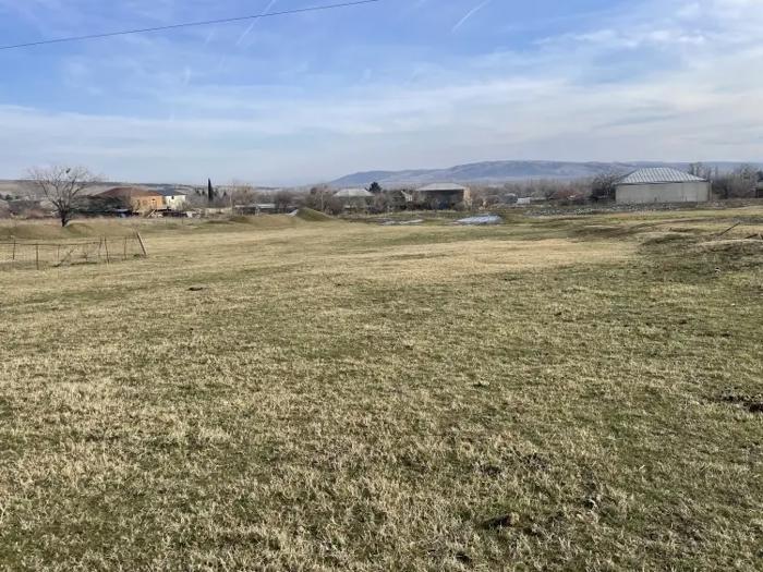 Land For Sale. Kumisi