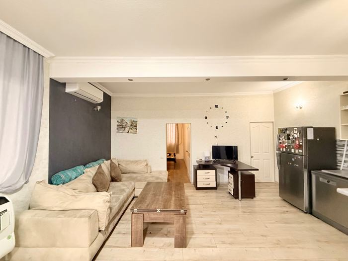 3 room Private House For Sale. Shroma