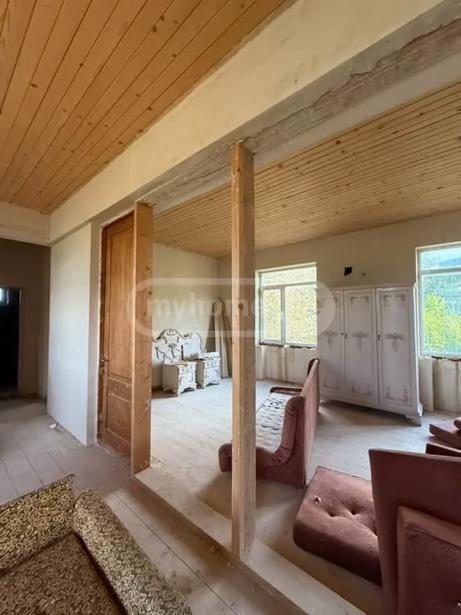 8 room Private House For Sale. Tsodoreti