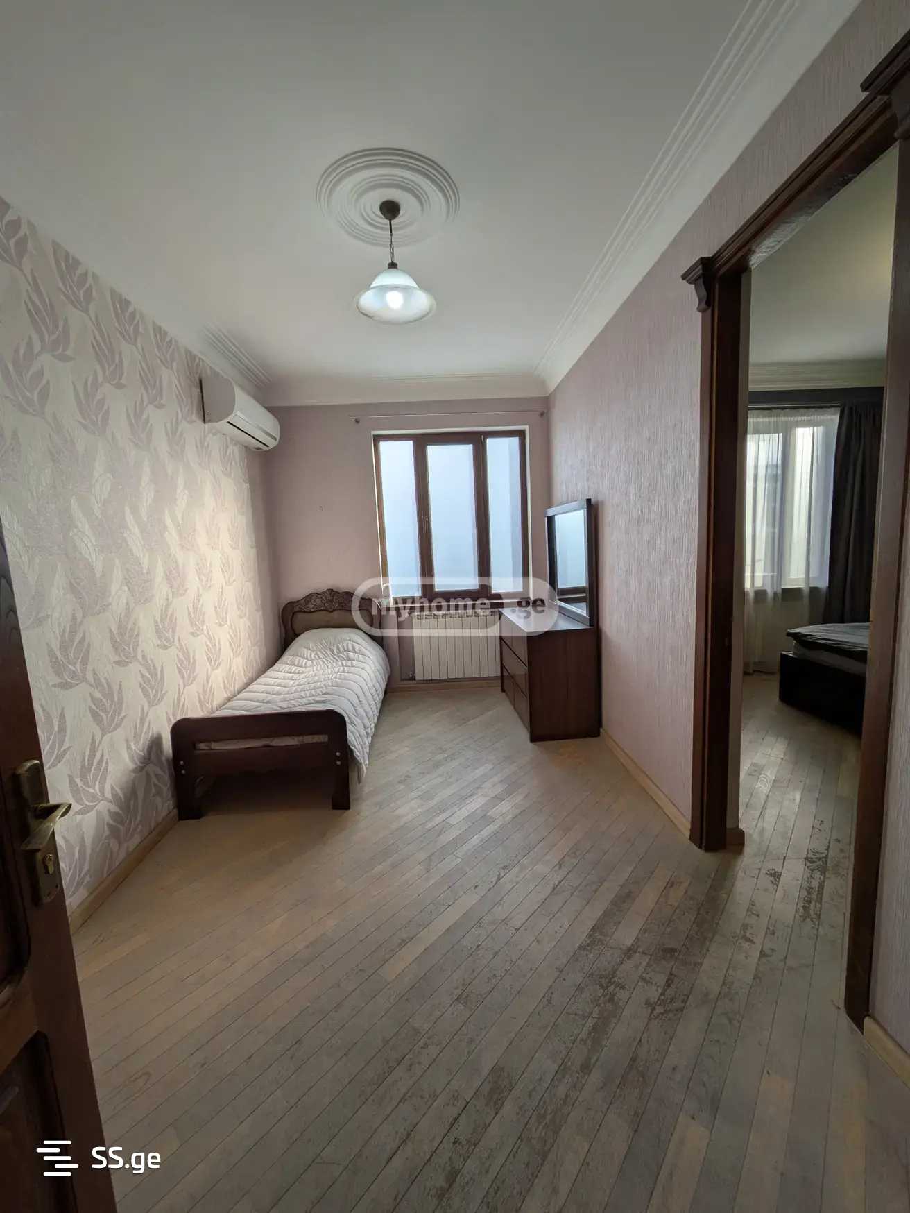 7 Room Private House For Rent. Samgori view 11