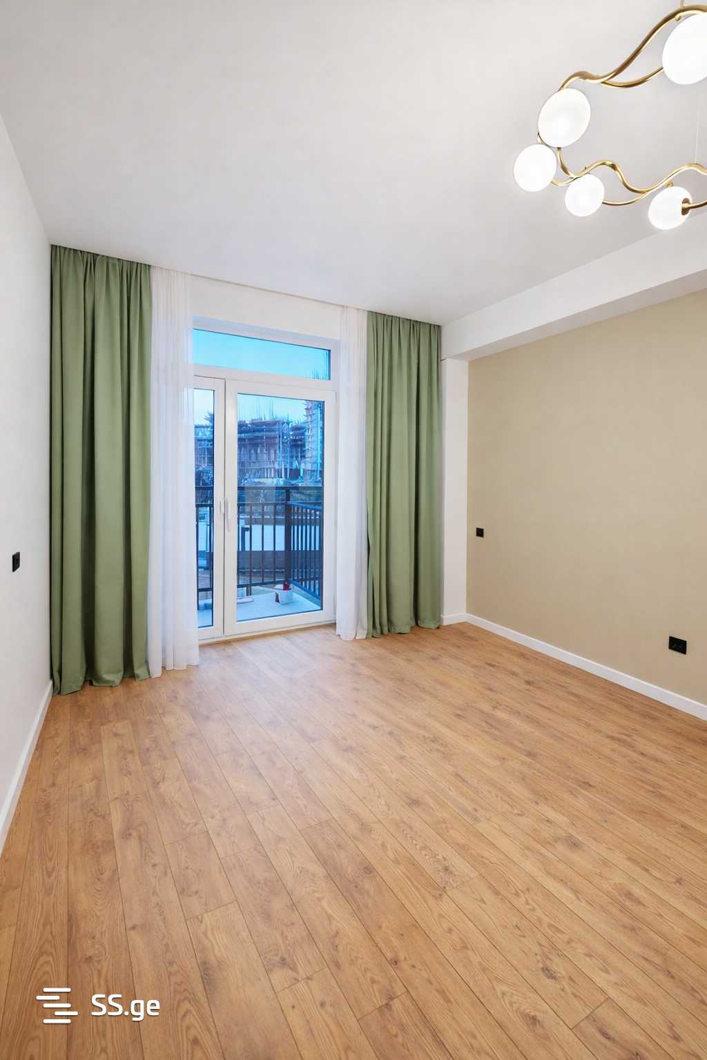 4 room Flat For Sale. Didi digomi - Widok 2