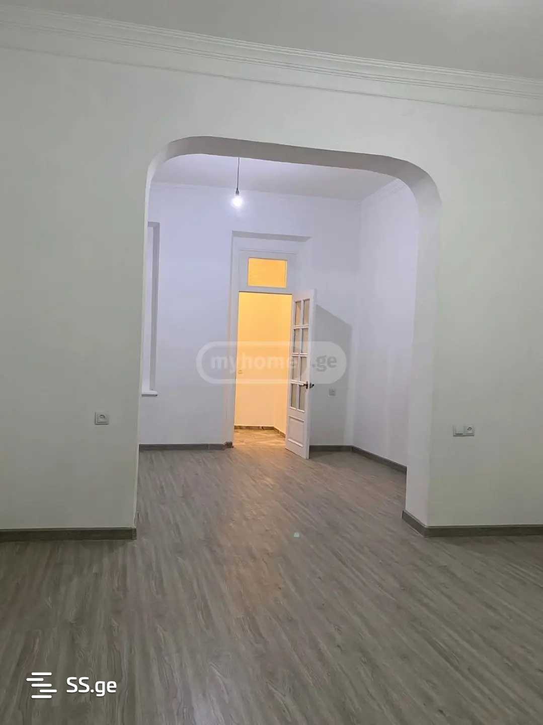 Commercial Space For Sale. Batumi, 3 of 4