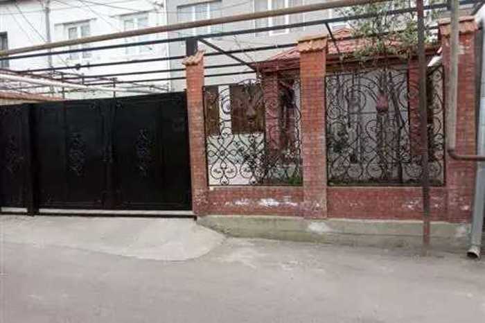 4 room Private House For Sale. Tskneti