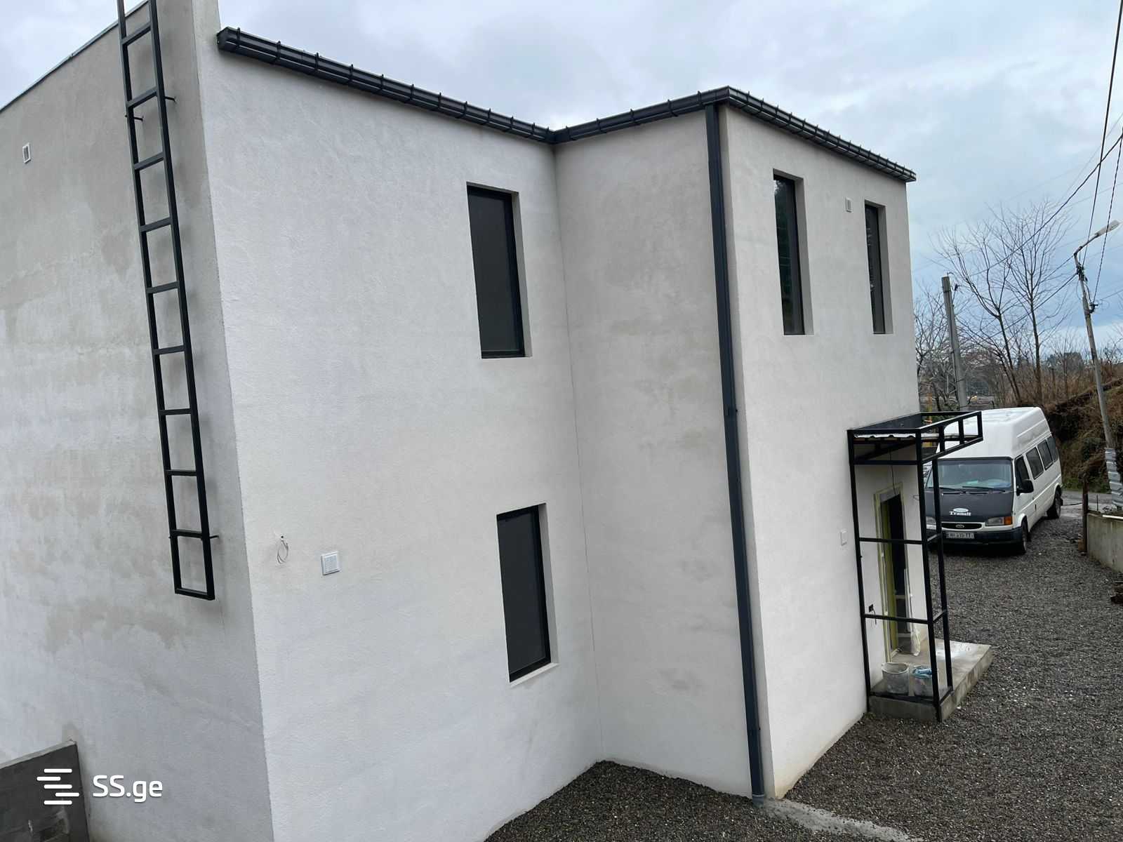 5 Room Private House For Sale view 4