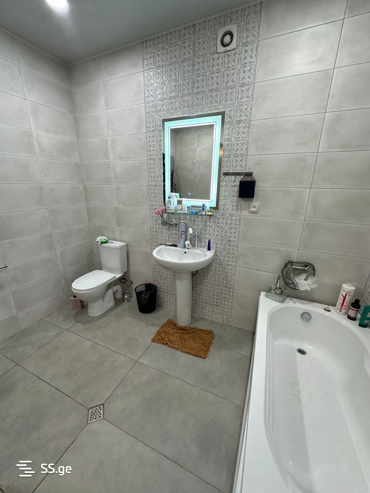6 Room Private House For Sale view 12