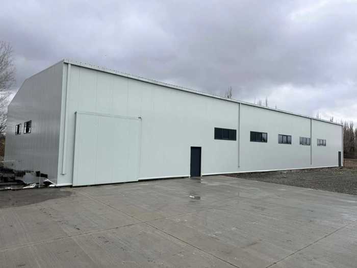 Store-Industrial property For Sale. Gamarjveba