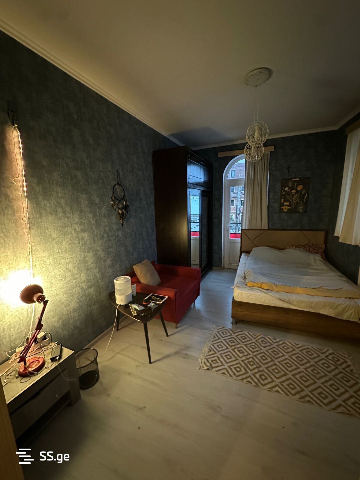 6 Room Private House For Sale view 9