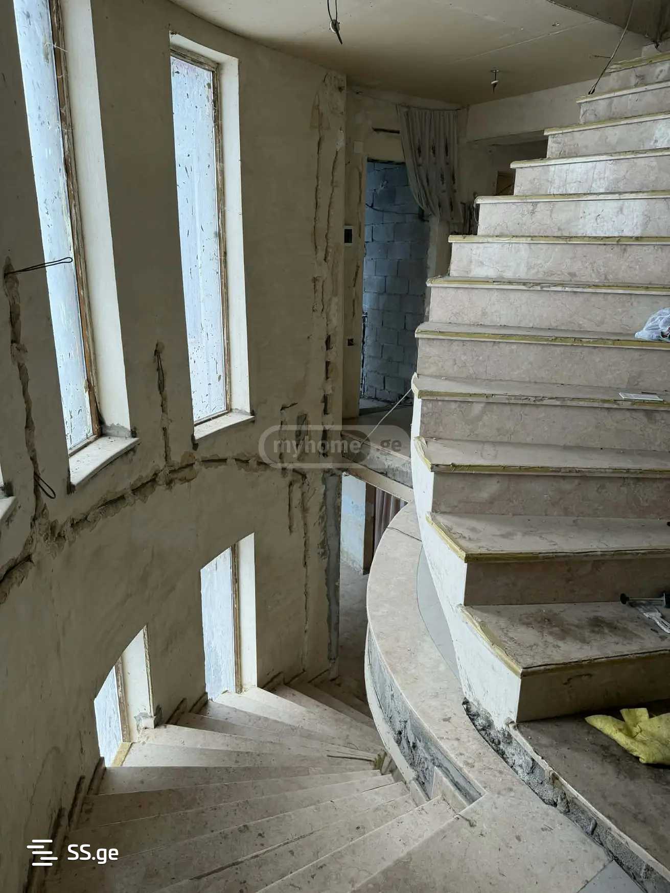 11 Room Private House For Sale view 9