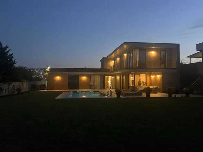 8 room Private House For Sale. Okrokana