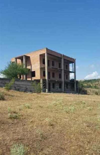 Private House For Sale. Napetvrebi