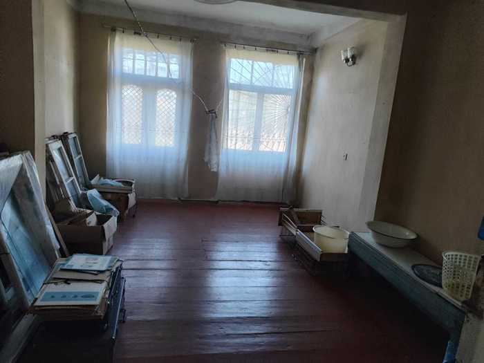 4 room Private House For Sale. Chaqvi