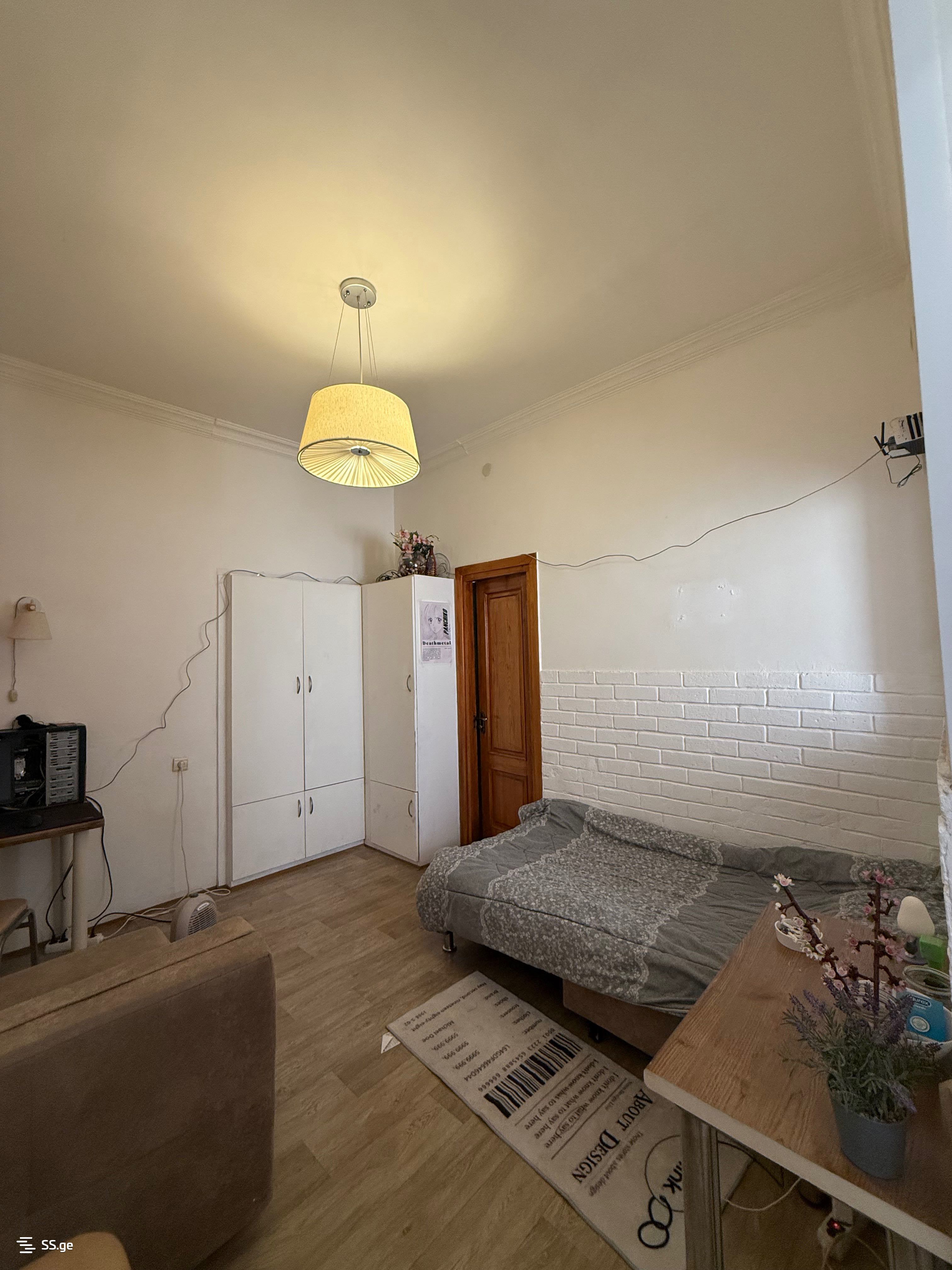 1 Room Flat For Sale, 1 of 4