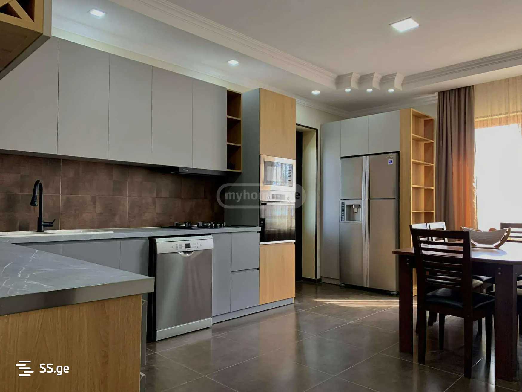 8 Room Private House For Rent. Chugureti view 12