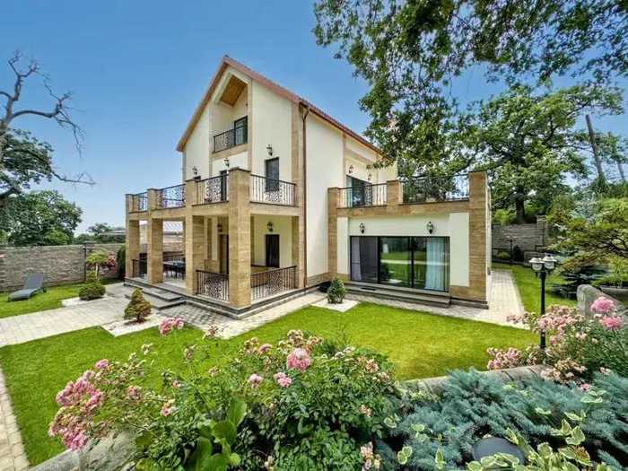 7 room Private House For Sale. Kojori