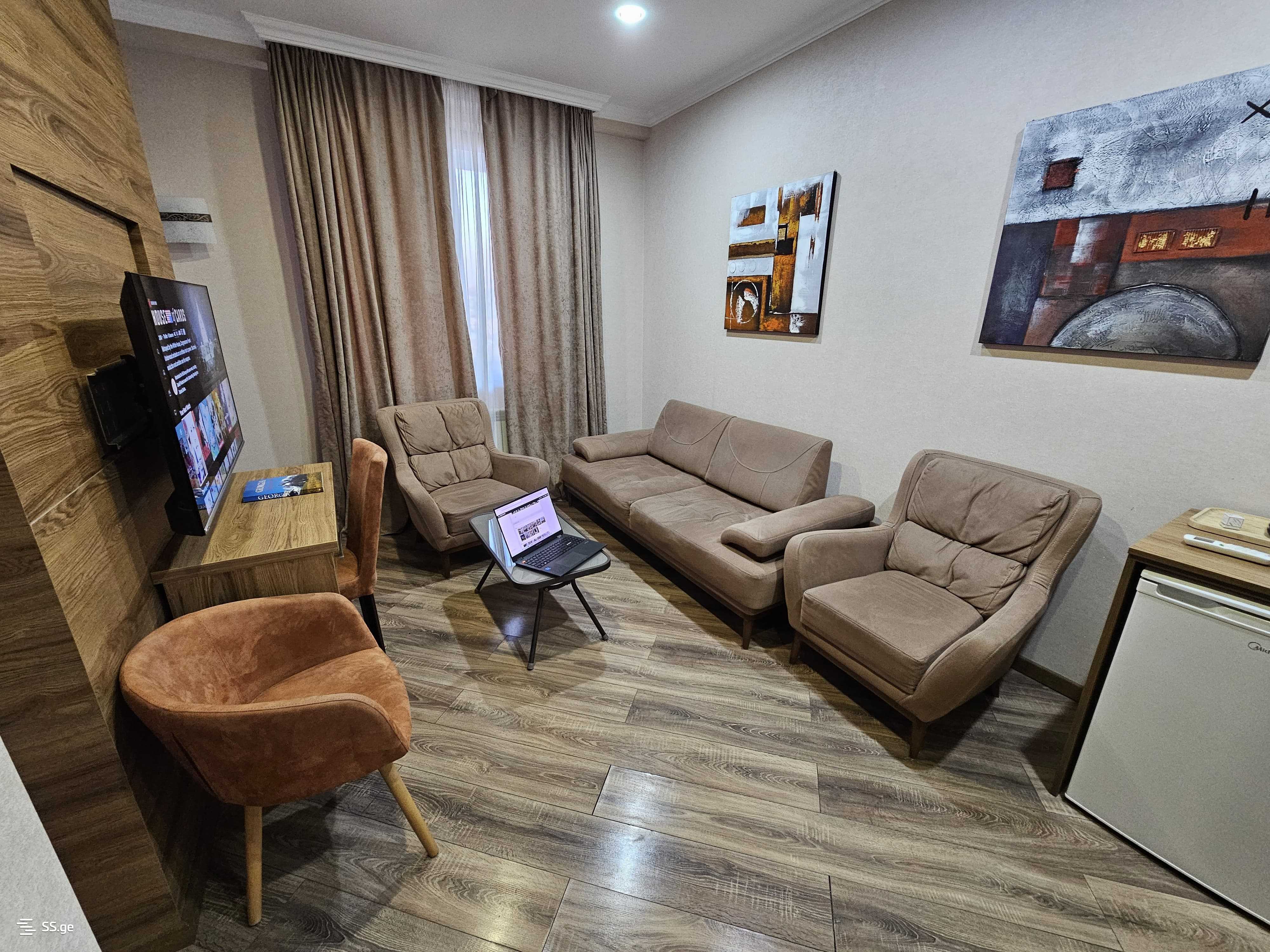 2 Room Flat Daily Rent. Vera view 2