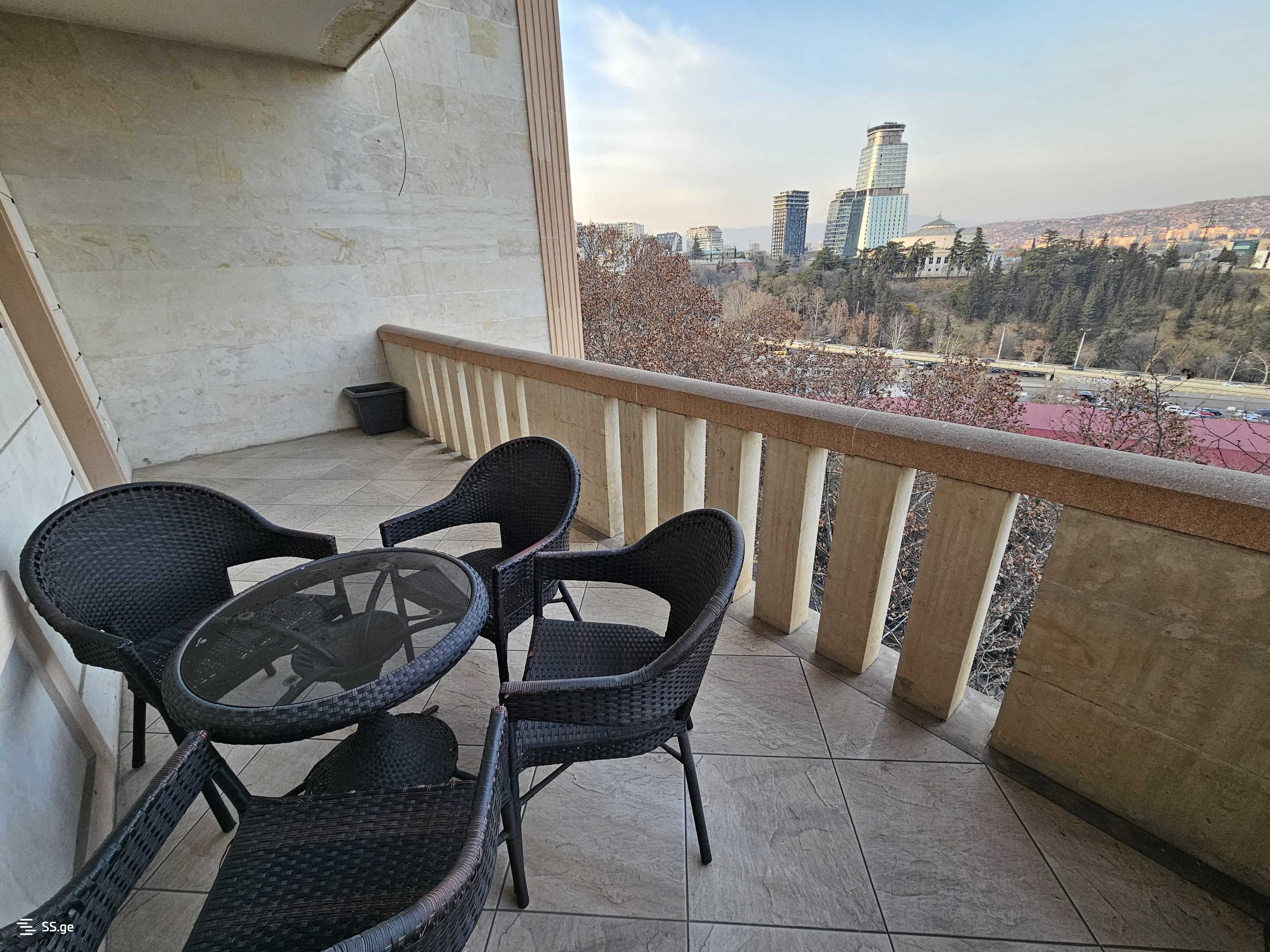 2 Room Flat Daily Rent. Vera view 6