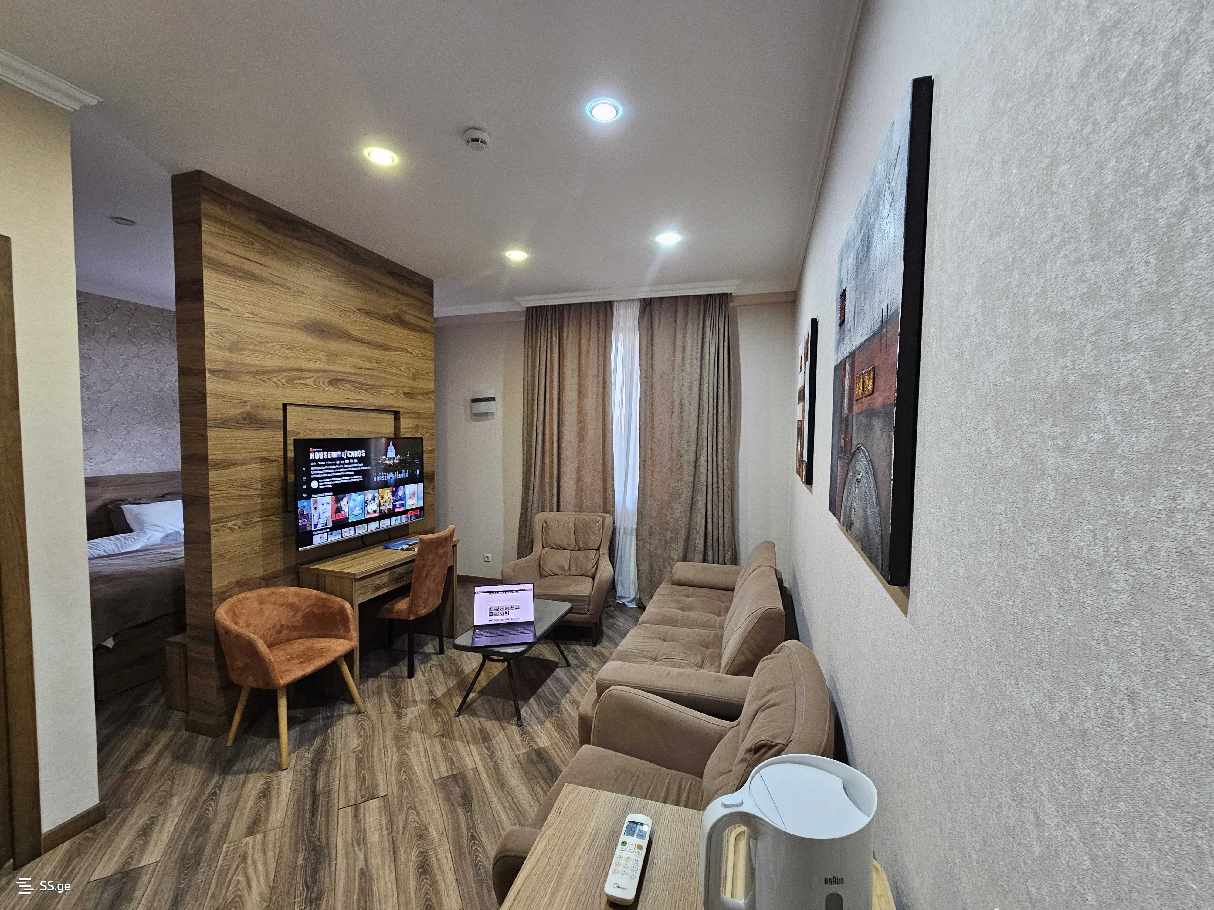 2 Room Flat Daily Rent. Vera view 3