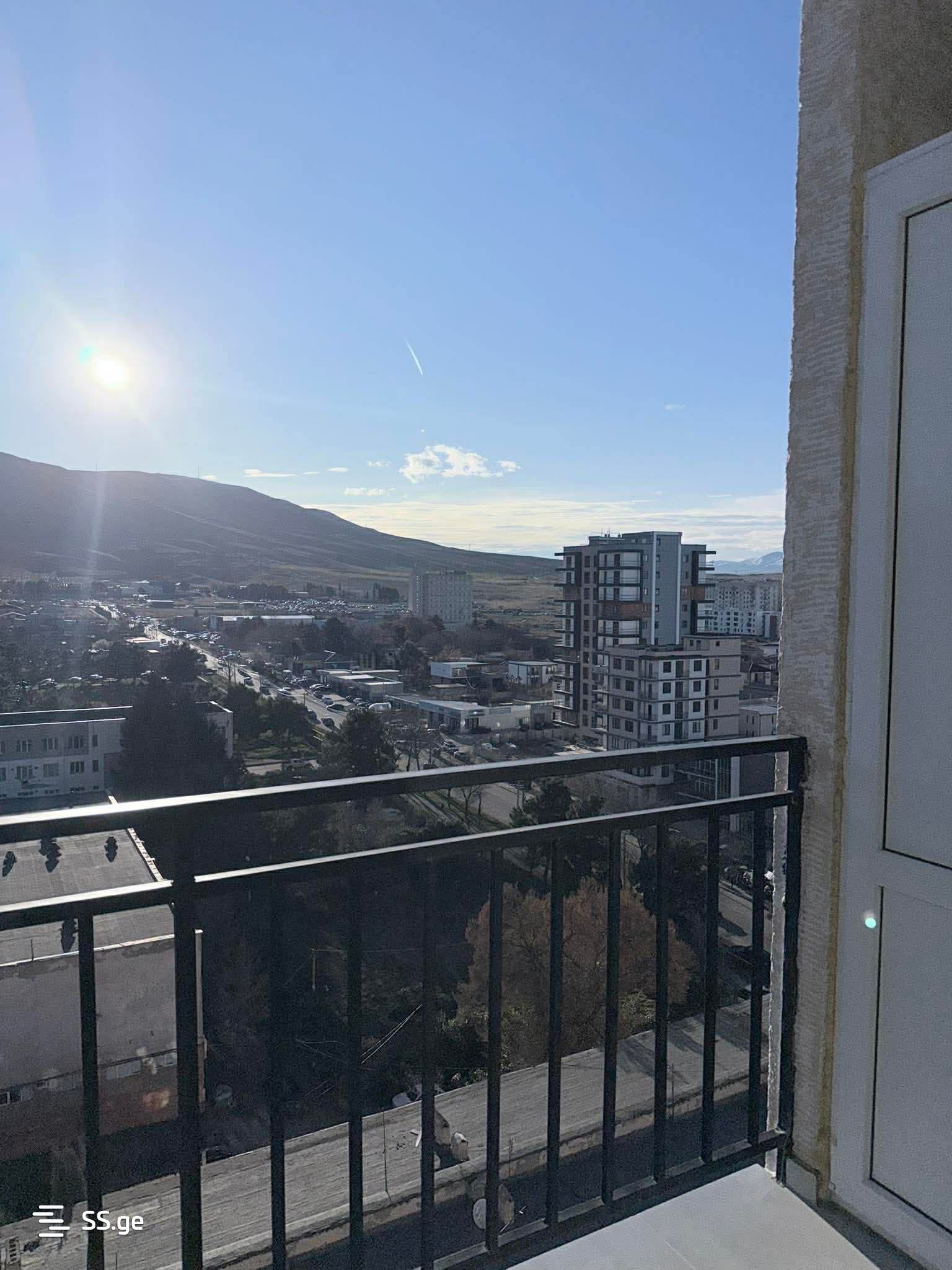 2 Room Flat Daily Rent. Rustavi view 4