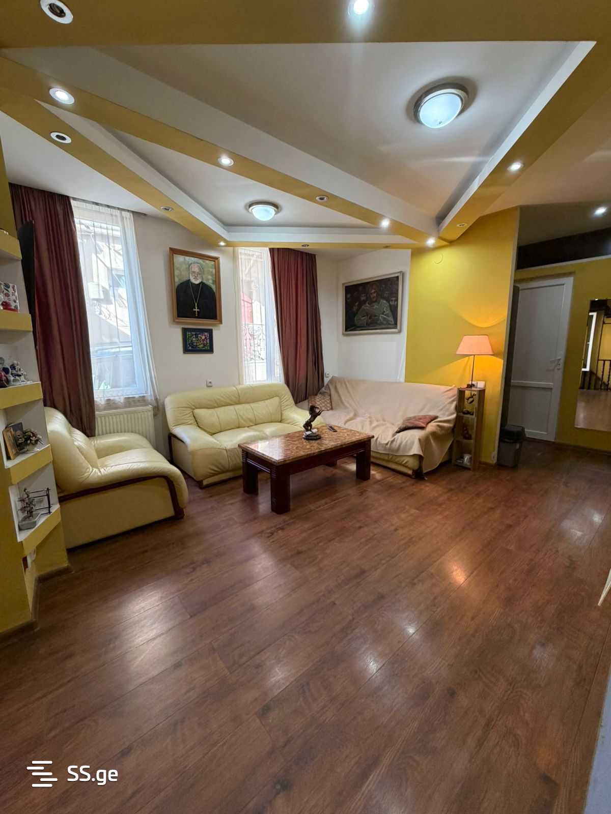 8 Room Private House For Sale, 3 of 4
