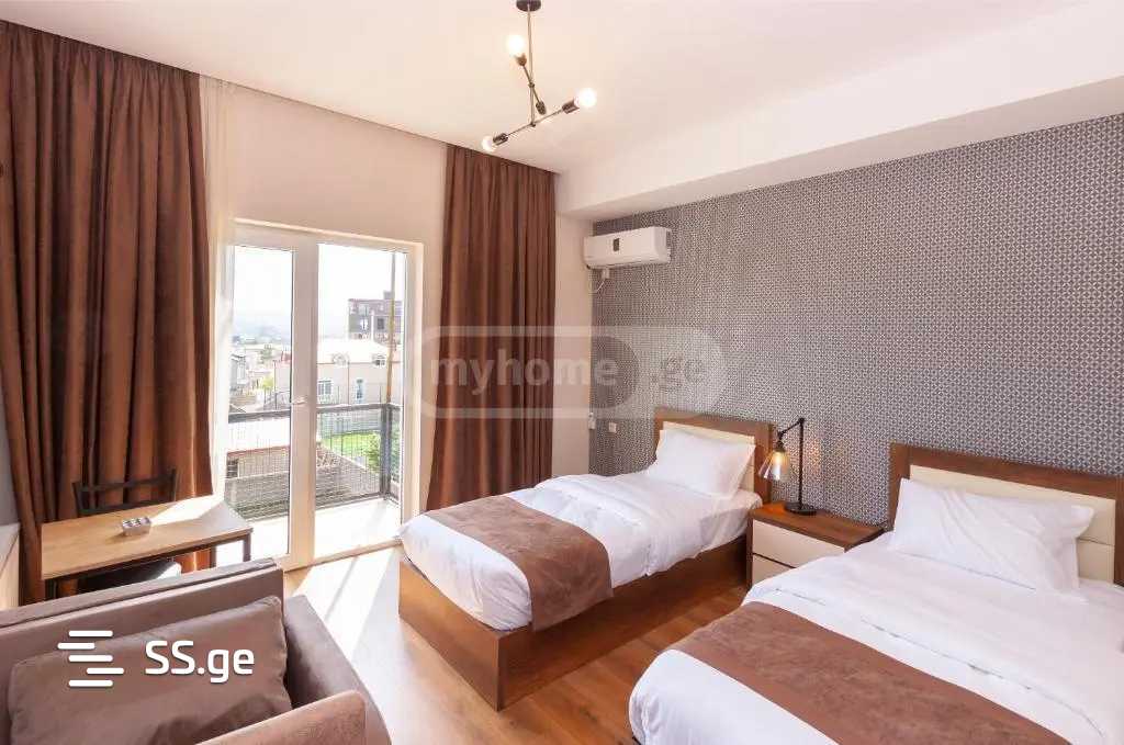 12 Room Hotel For Sale view 5