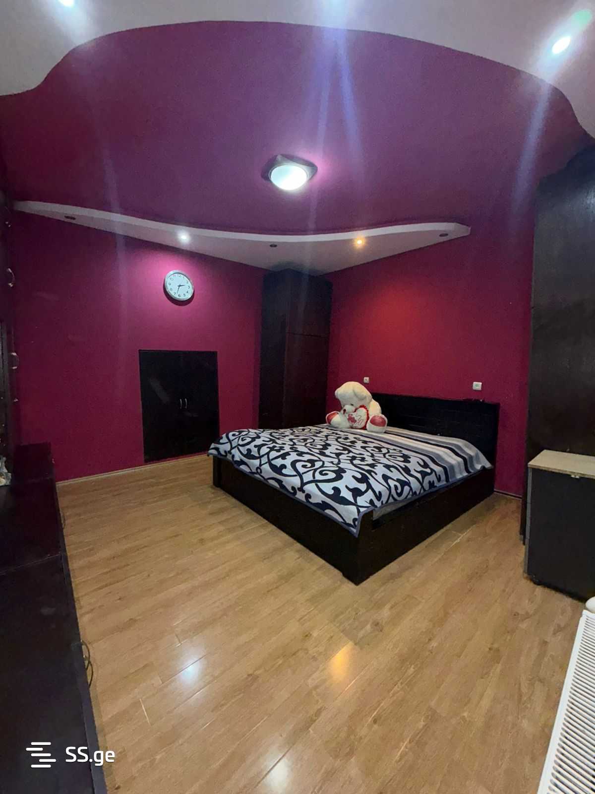 8 Room Private House For Sale view 9