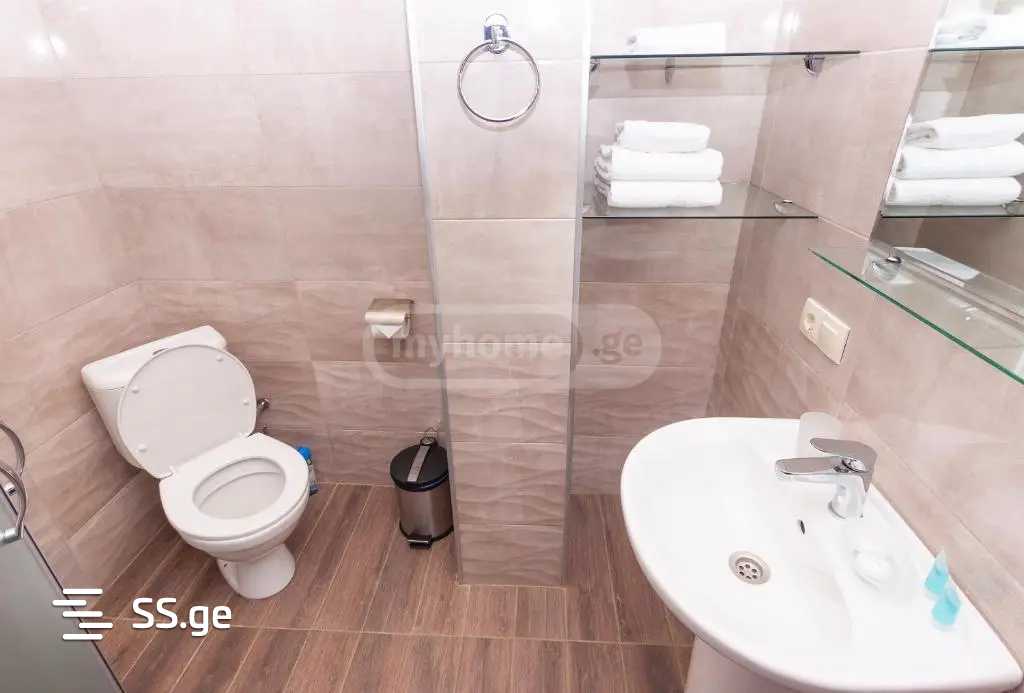12 Room Hotel For Sale view 7