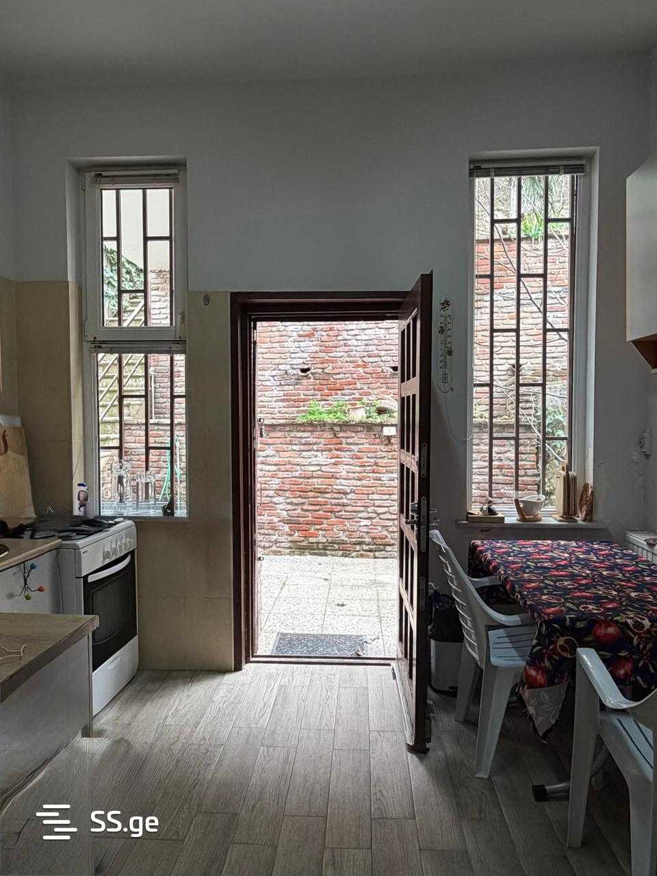 6 Room Private House For Sale view 15